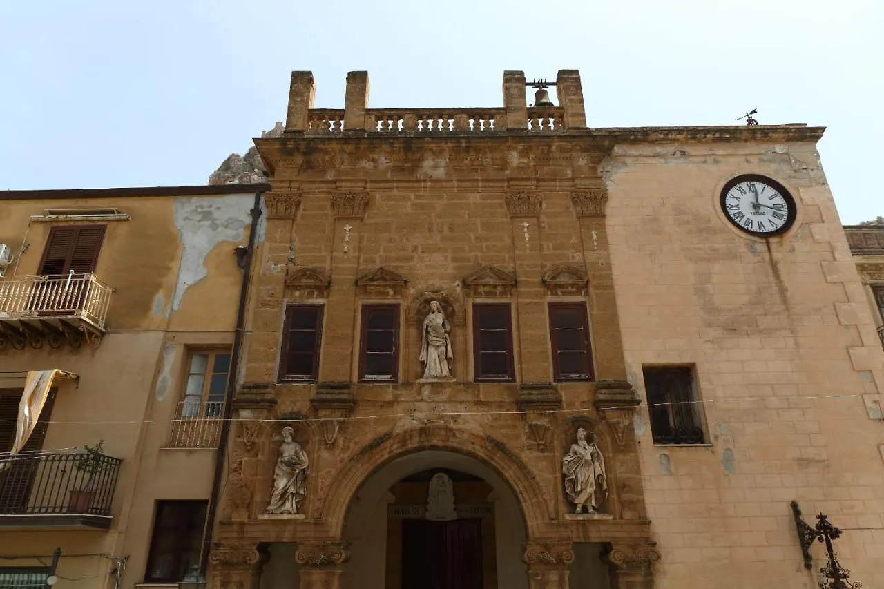 Appartamento Suite Garibaldi Cefalù Italia